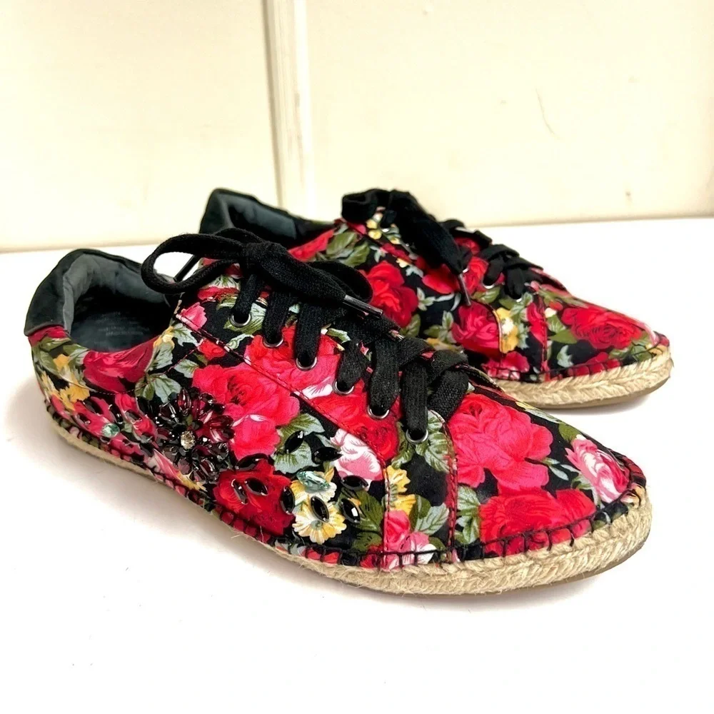 Yellow Box Enchanted Floral espadrilles Sneakers Womans 9M Boho cottagecore